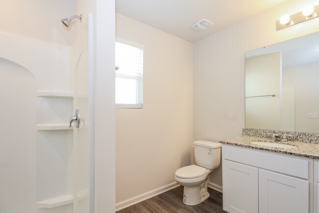 Building Photo - 2195 Bayside St SW