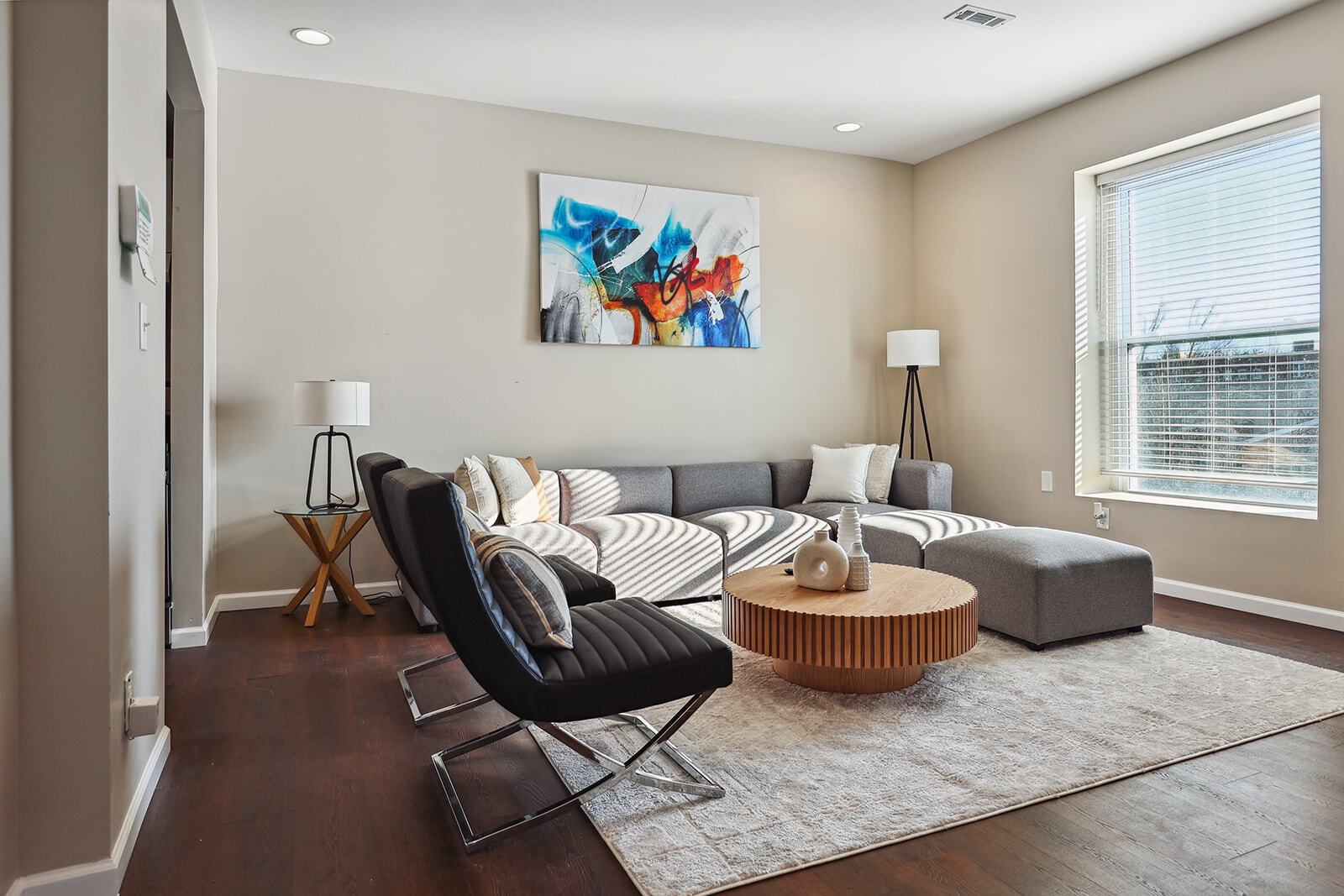 Building Photo - 5641 Cates Ave