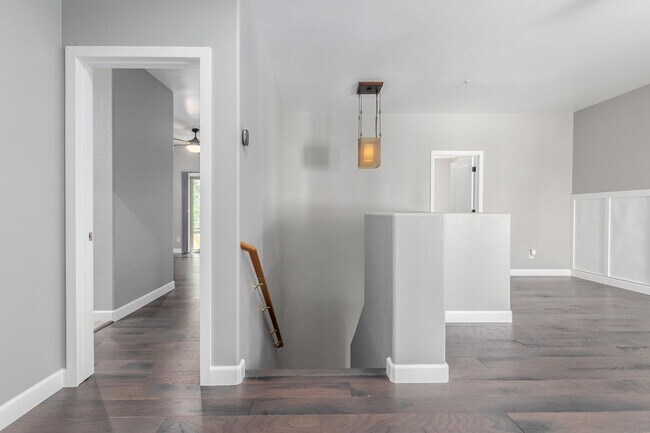 Building Photo - 7601 E Roosevelt St