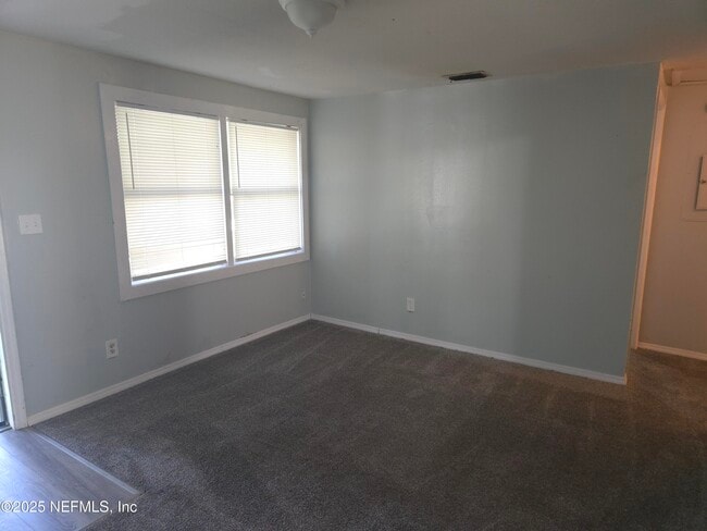 Building Photo - 5315 Shannon Ave