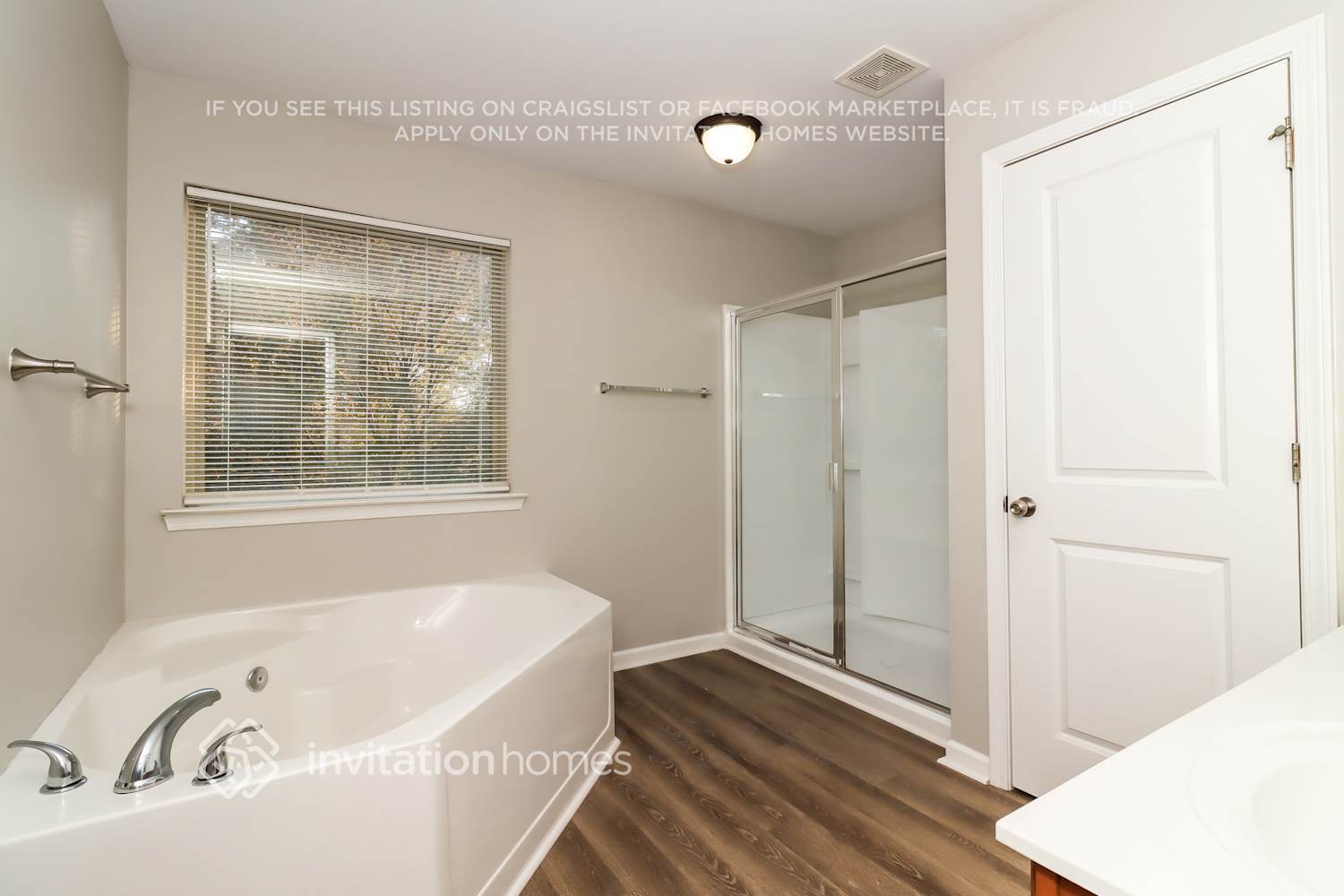 Building Photo - 3165 Franklin St