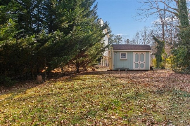 Building Photo - 2238 N River Trail