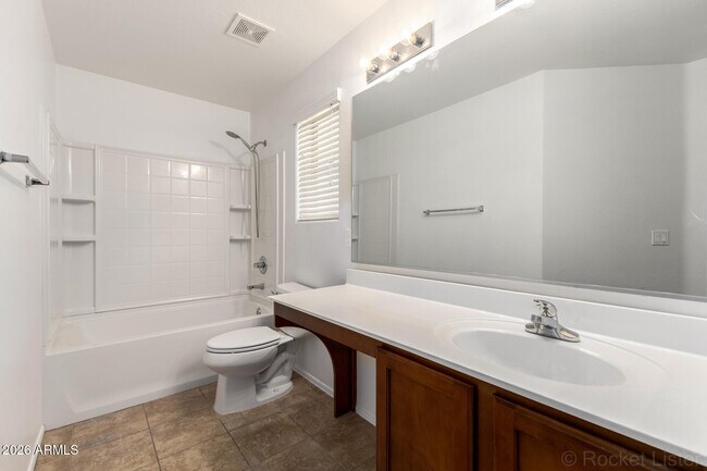 Building Photo - 1180 E Buffalo St