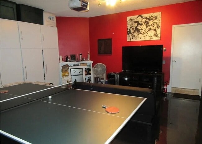 Building Photo - 9748 NW 1st Manor