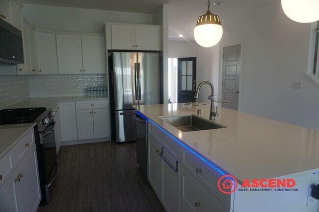 Building Photo - Gorgeous Home in Gossamer Grove!