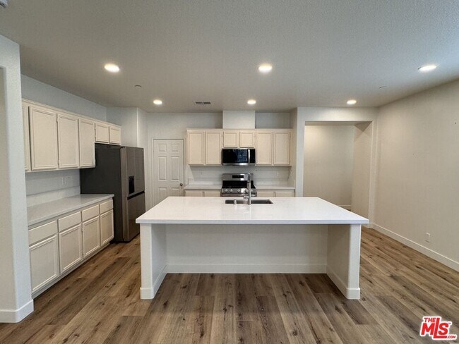 Building Photo - 15769 Agave Ave