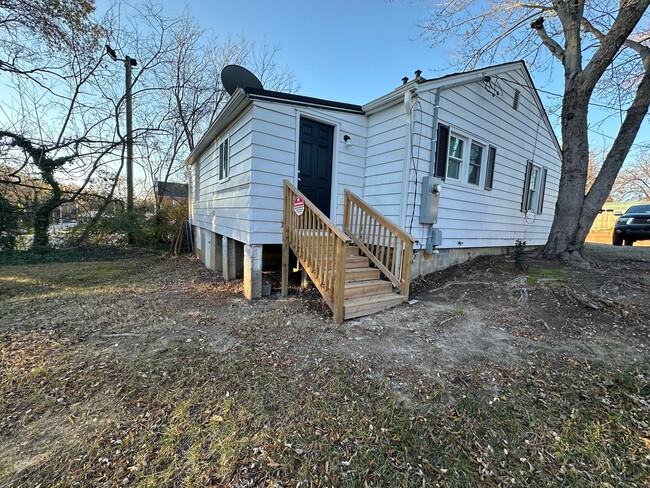 Building Photo - Lovely 3 bedroom, 1 bathroom in High Point