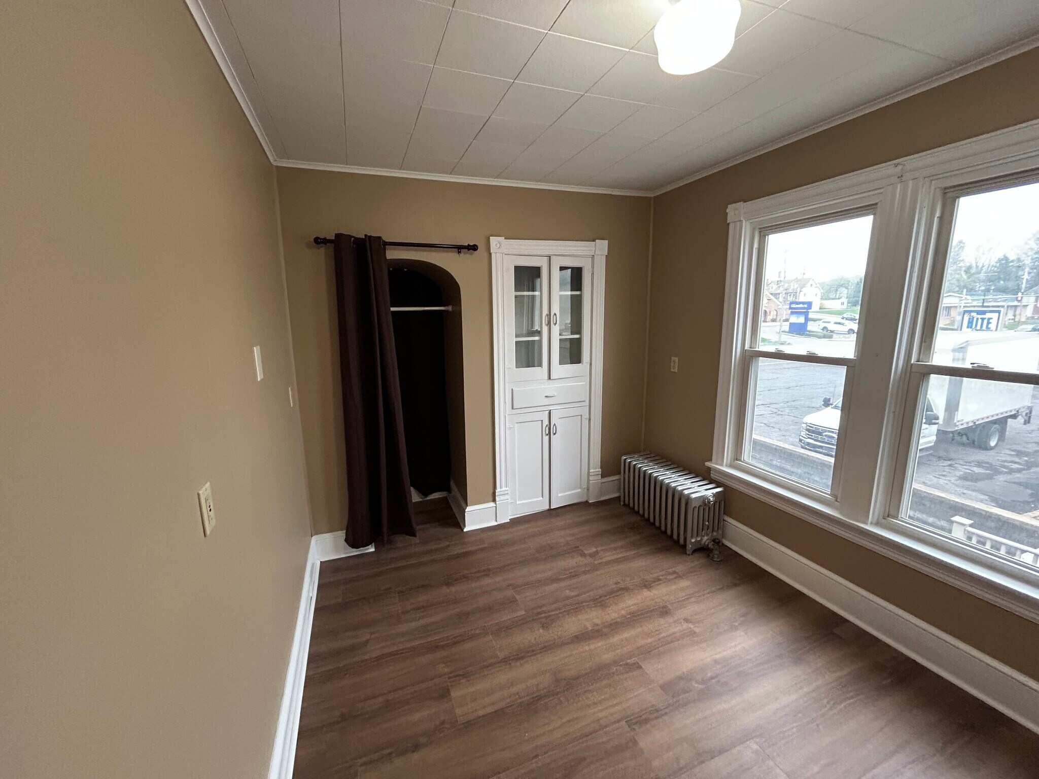 Building Photo - 507 Electric Ave