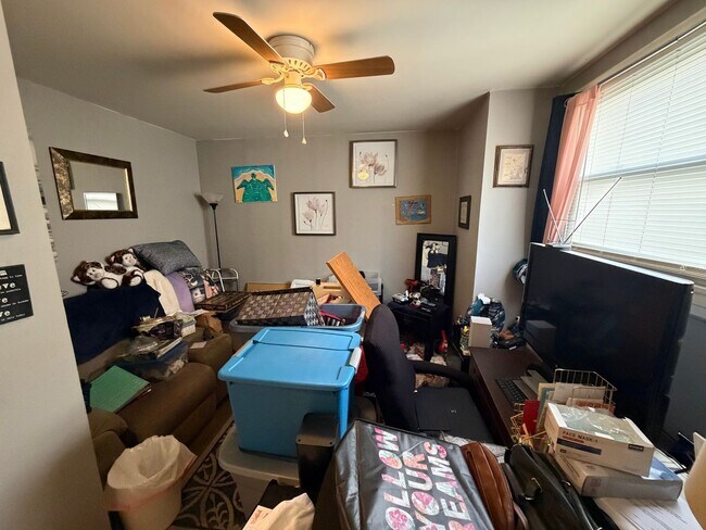 Building Photo - 3212 Barton Ave