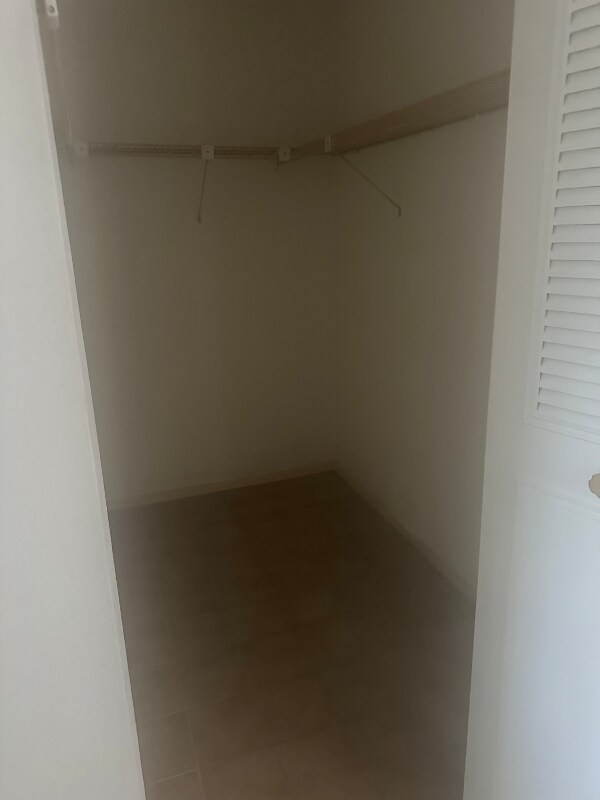 Building Photo - 239 Down E Ln