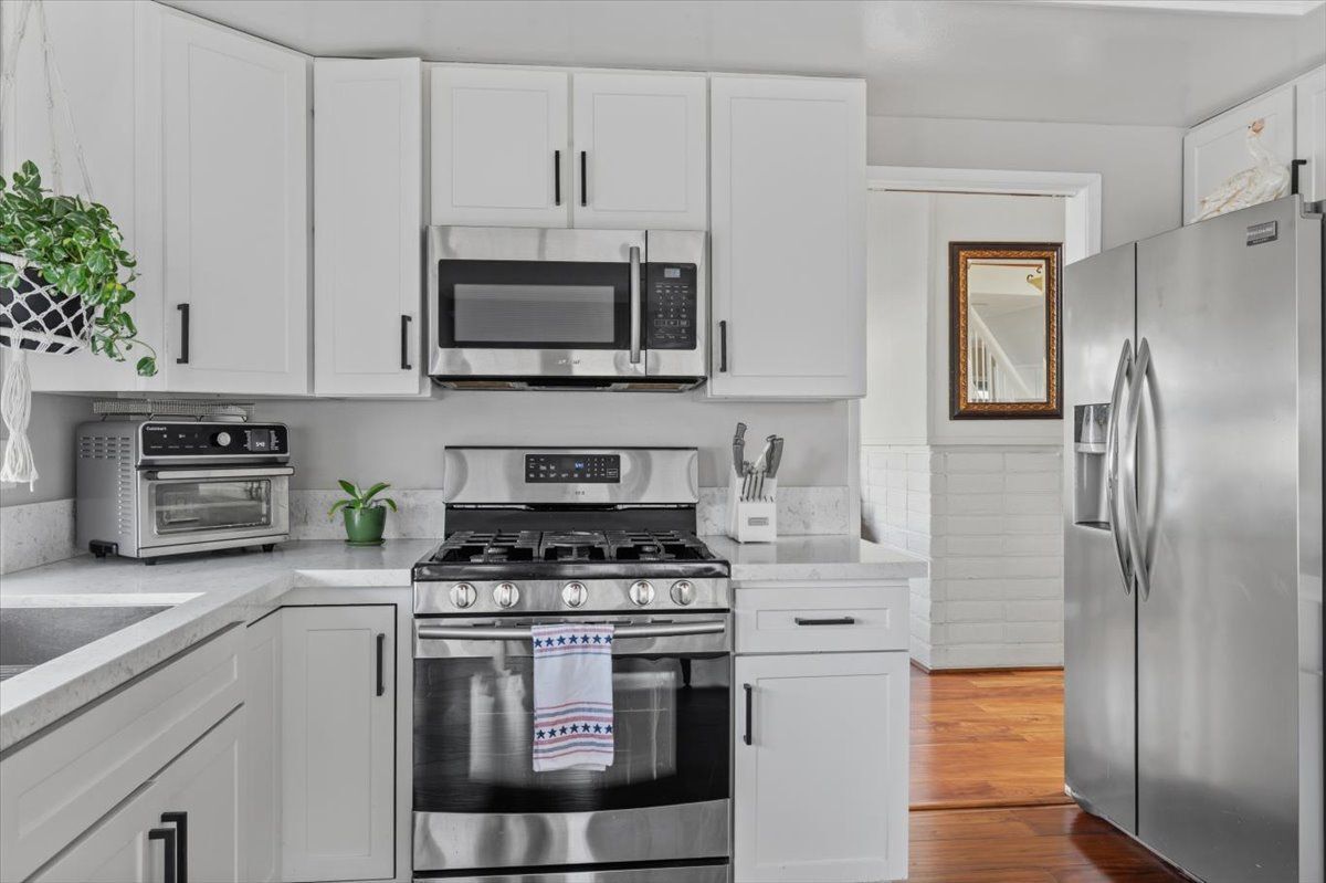 Building Photo - 3816 Mistral Dr