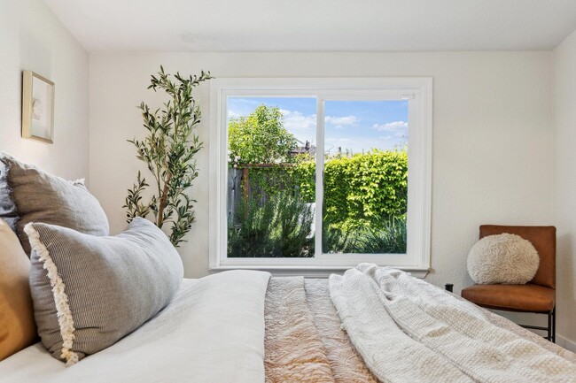 Building Photo - Full Remodeled Single-Level Home in San Rafael