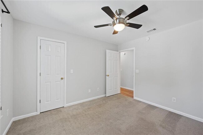 Building Photo - 3993 Ironhill Ln