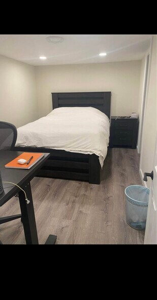 Bedroom - 33 Bridge St