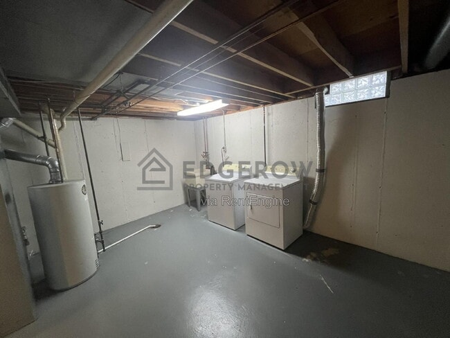 Building Photo - 4569 Moffett Rd NW
