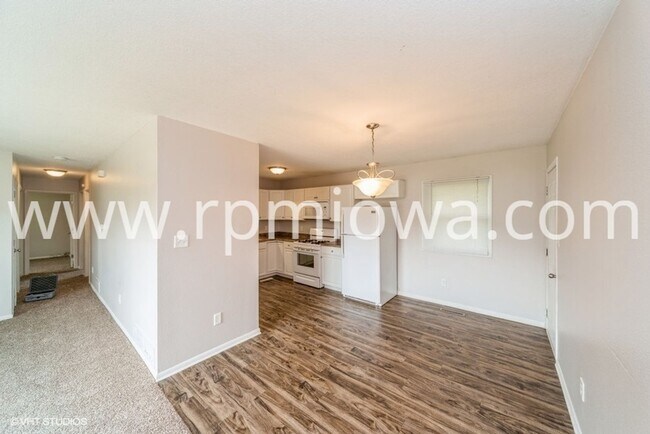 Building Photo - COZY RANCH!! 3 Bed, 1 Bath in Altoona