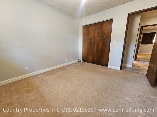 Building Photo - 12183 Dry Creek Rd