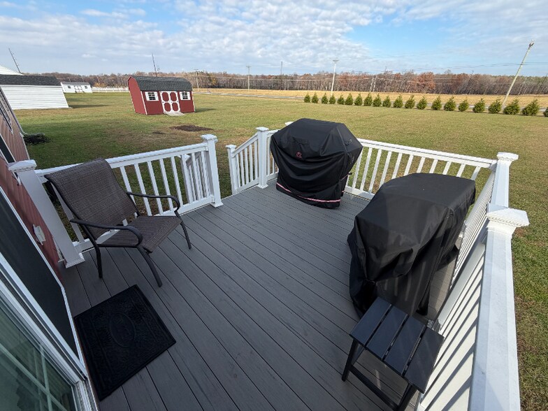 Building Photo - 22928 Deep Creek Dr