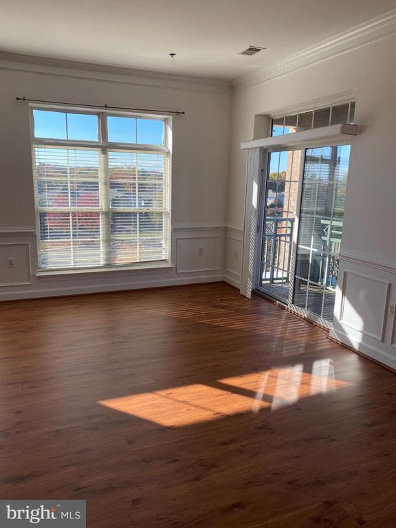 Building Photo - 820 Belmont Bay Dr