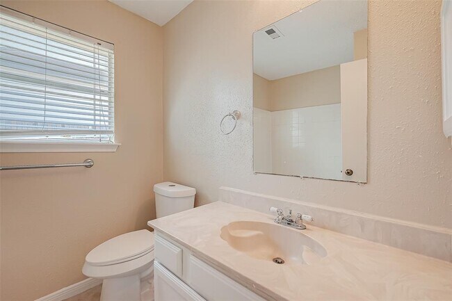 Building Photo - 4422 Waterfall Way