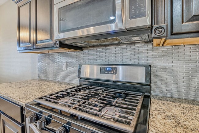 Building Photo - Beautiful East side House in Ventanas Subdivision