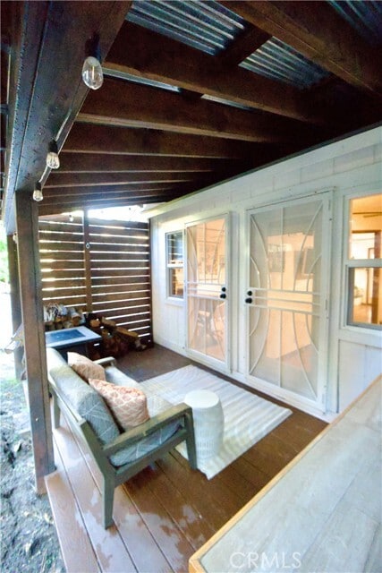 Building Photo - 832 Community Dr