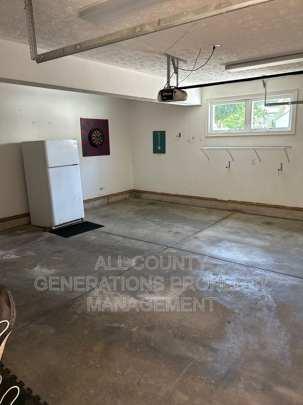 Building Photo - 3383 W 151st St