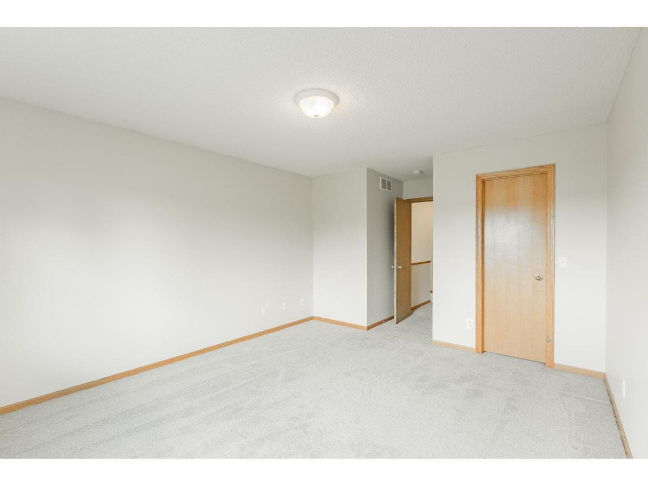 Building Photo - 808 Ferdinand Dr