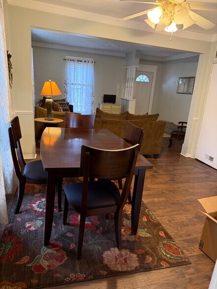 Building Photo - 313 Mill St