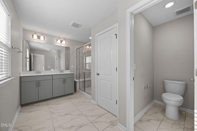 Building Photo - 252 Rio Grande Ln