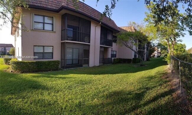 Building Photo - 10468 NW 10th St