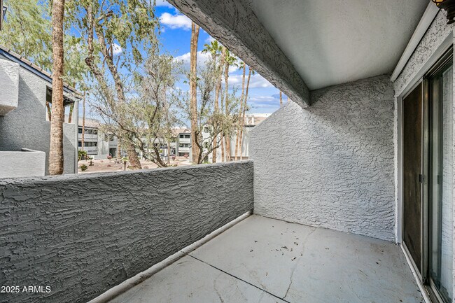 Building Photo - 1331 W Baseline Rd