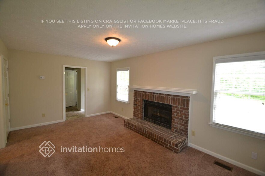 Building Photo - 941 David Dr