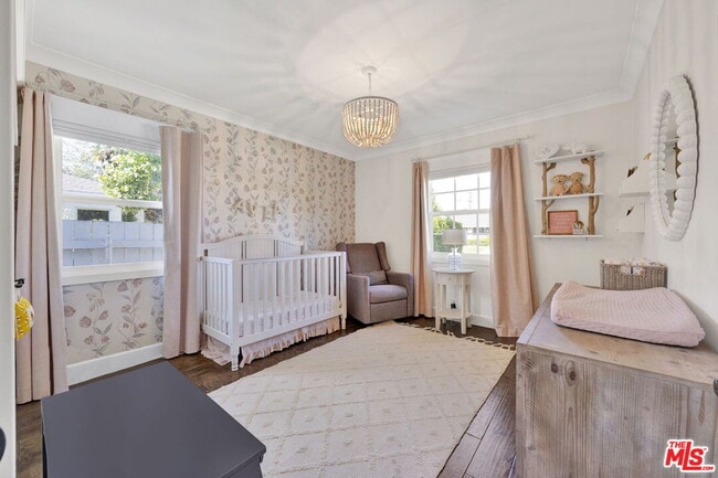 Building Photo - 4621 Allott Ave