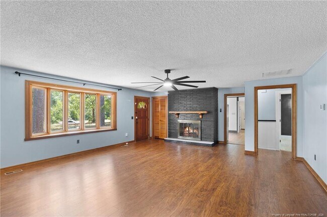 Building Photo - 3450 Cornell Dr
