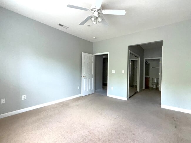 Building Photo - 233 Eyam Hall Ln