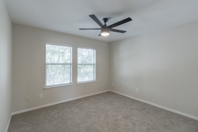 Building Photo - 13619 Northpointe Ridge Ln