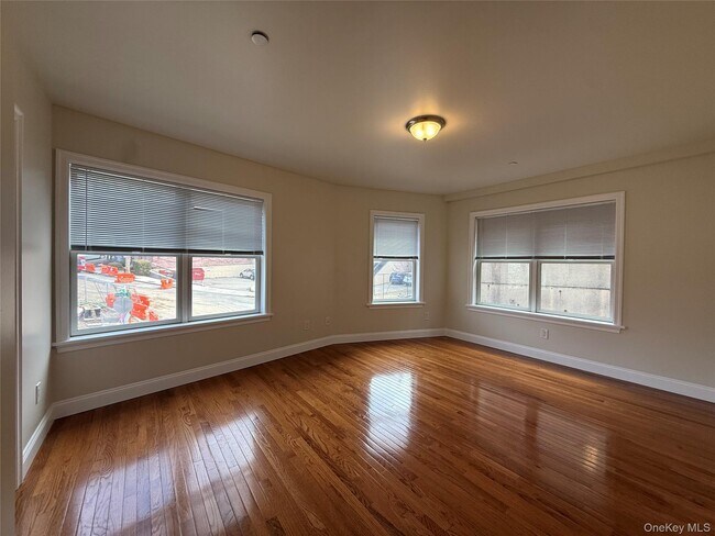 Building Photo - 5 Brandreth St