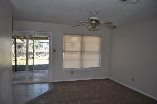 Building Photo - 1810 Teton Dr