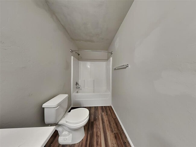 Building Photo - 9121 SW 56th St