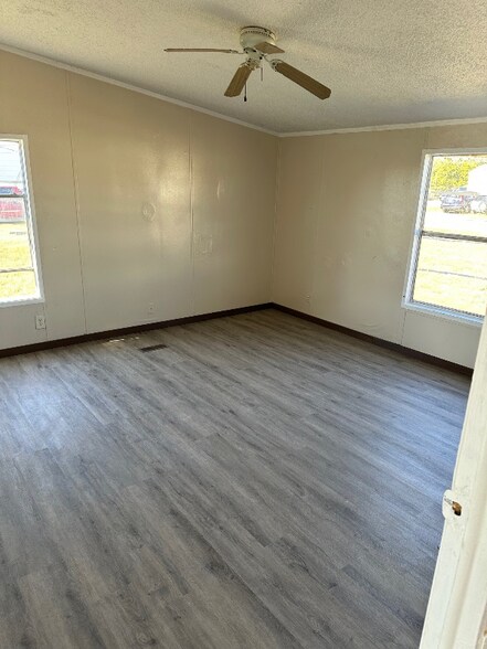 Building Photo - 155 Bedrock Trail Rd