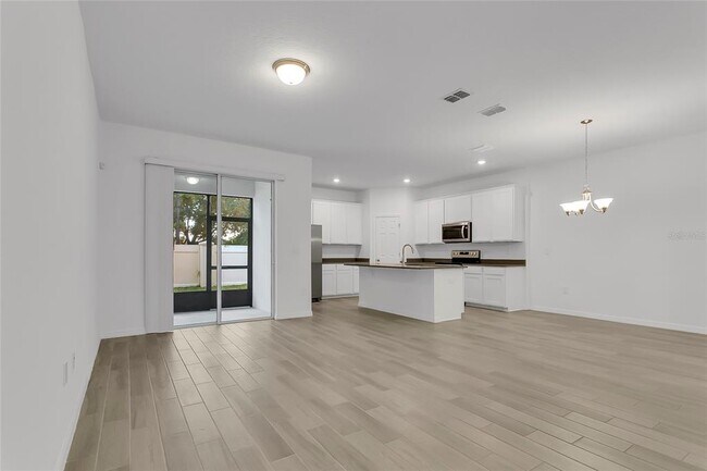 Building Photo - 15067 Willow Arbor Cir