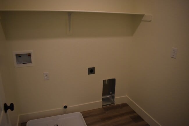 Building Photo - 4649 Jema Wy