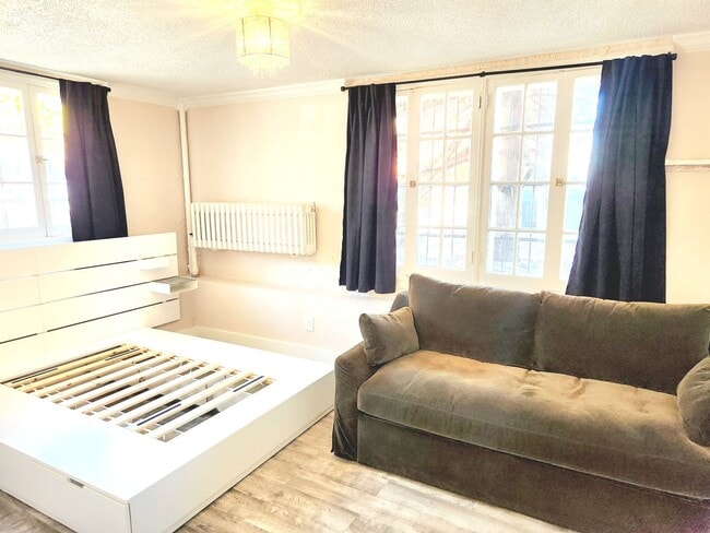 Building Photo - LOCATION LOCATION!!  Remodeled, partially ...