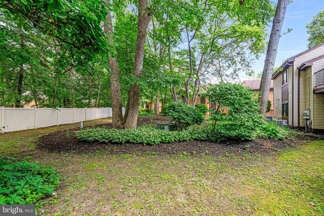 Building Photo - 202A Kelly Cove