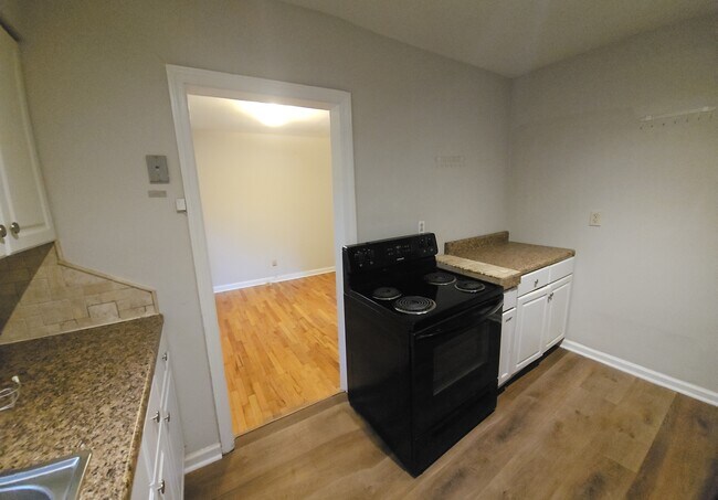 Building Photo - 4438 Harbin St