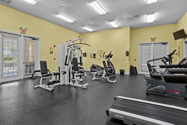 Building Photo - 4013 Venetian Bay Dr