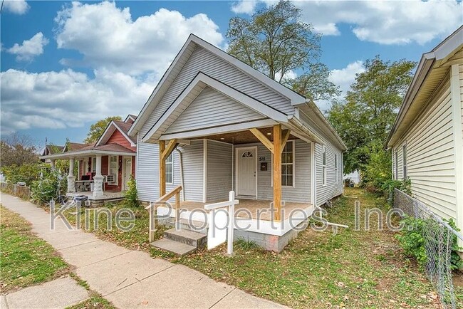 Primary Photo - 518 S Warman Ave