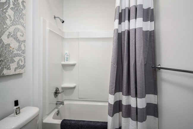 Building Photo - 2273 N Elderberry Dr