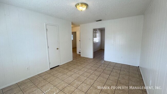 Building Photo - 2304 40th St